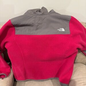 XL Women’s North Face Fleece